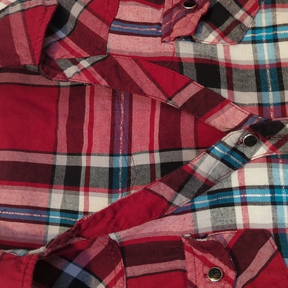 Plaid flannel shirt - Picture 2 of 3